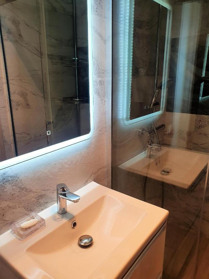 Apartament Beige Z Ogrodkiem Dziwnowek Bagian luar foto