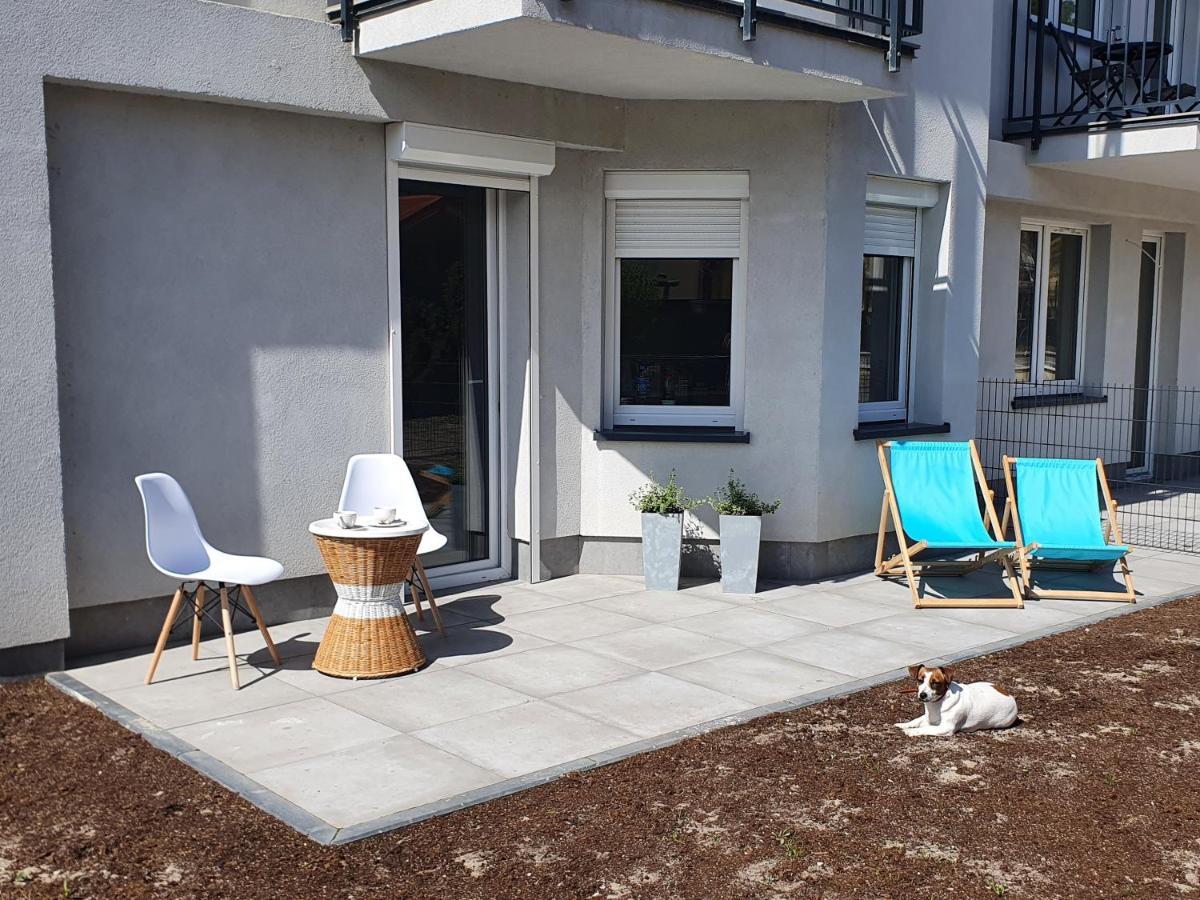 Apartament Beige Z Ogrodkiem Dziwnowek Bagian luar foto